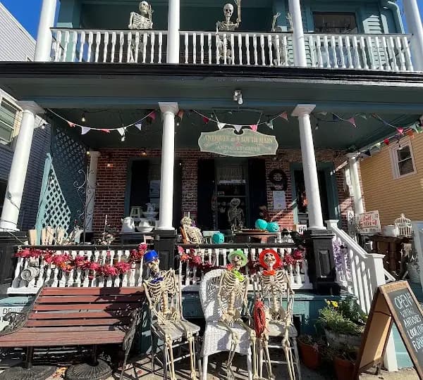 Antiques At 9 South Main