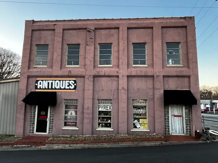 Antiques on Atlanta