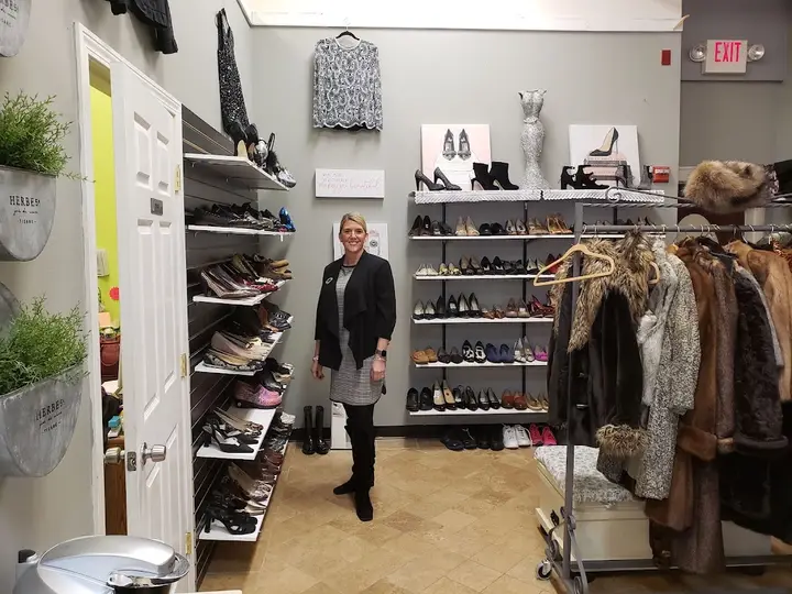 BloomingDeals Consignment Boutique
