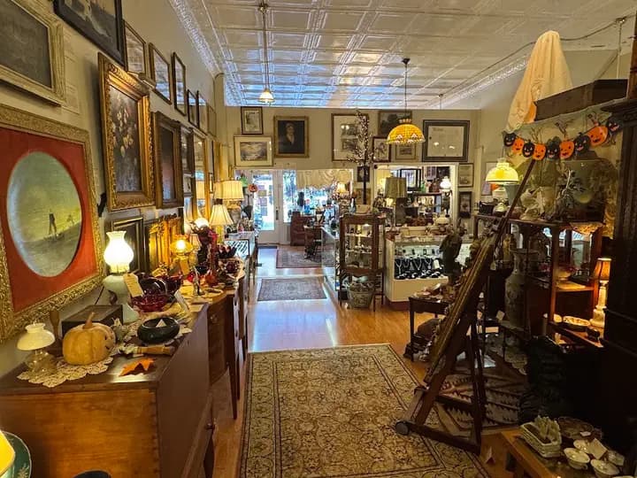 Fibonacci Antiques