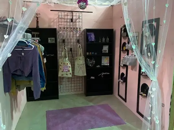 24 Thrift & Tique Mall