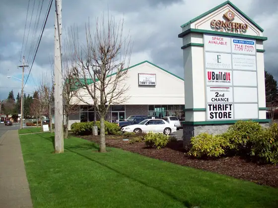 2nd Chance Thrift Store in Minnehaha, WA