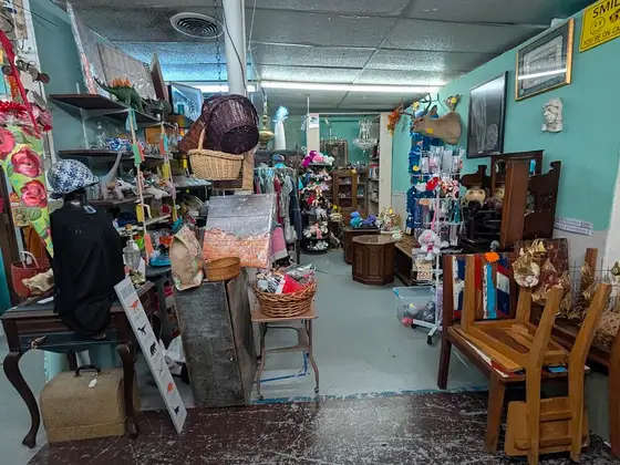 AAA Antiques