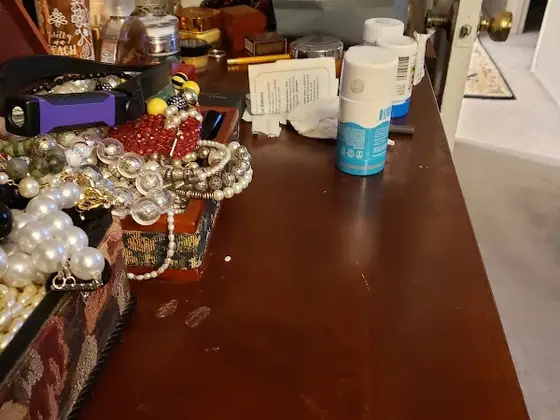 Acorn Antiques & Fine Furniture Restoration