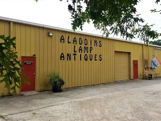 Aladdin's Lamp Antiques