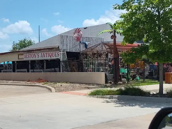 Alston's Antiques, Formally known as Alston's Old Home Place