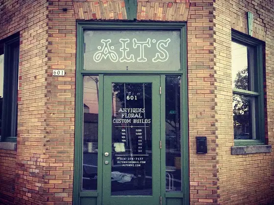 Alt's
