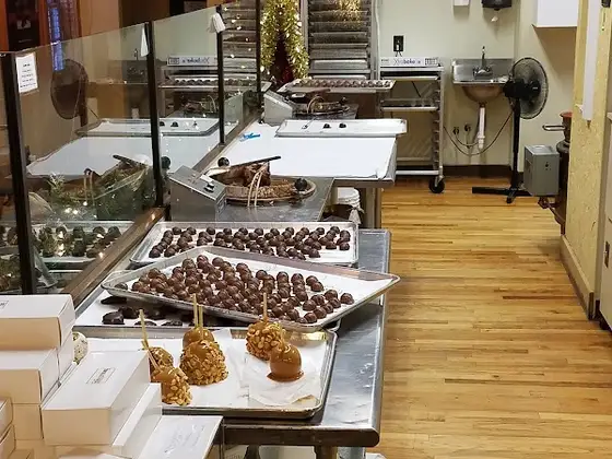 AMANA Colonies Antiques