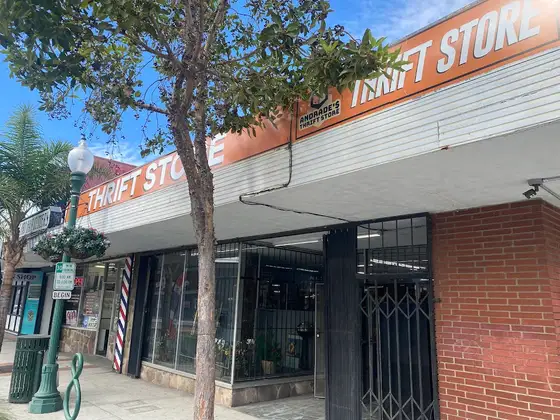 Andrade's Thrift Store