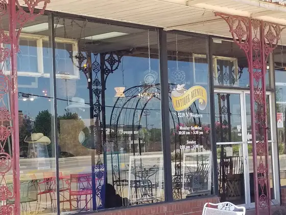 Antique Avenue in Oklahoma City, OK
