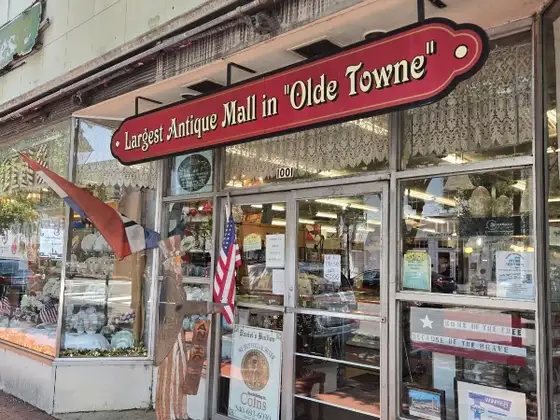 Antique Court of Shoppes