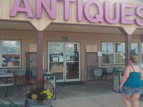 Antique Treasures Antique Mall