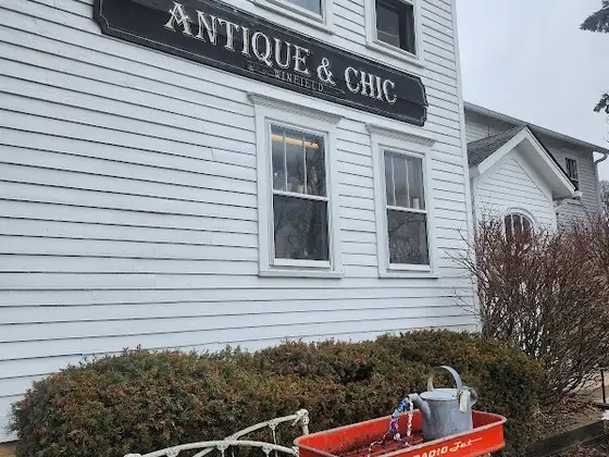 Antiques & Chic Winfield