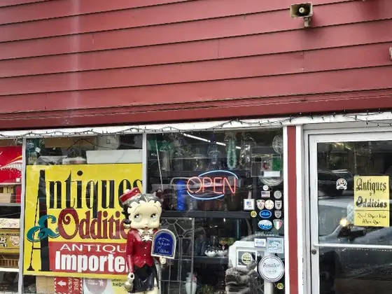 Antiques & Oddities