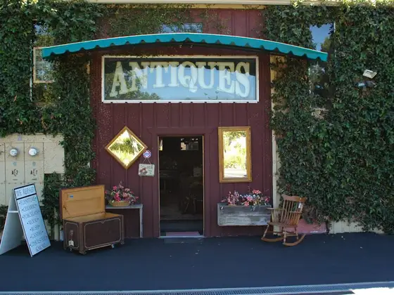 Antiques by Futura