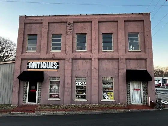 Antiques on Atlanta