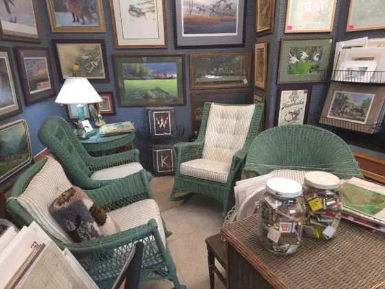 Art & Antique Mall of Walker