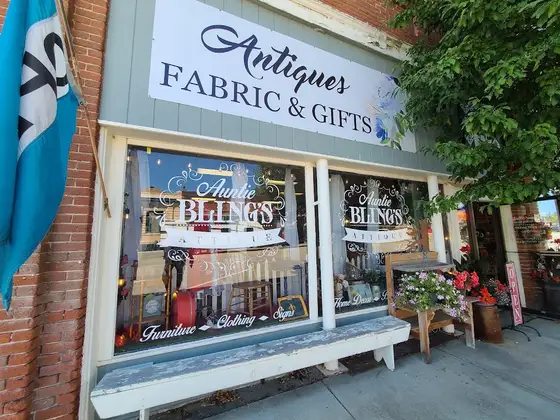 Auntie Bling's Antiques