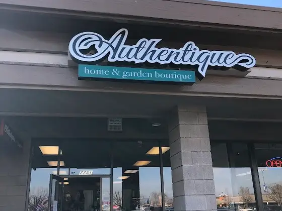 Authentique