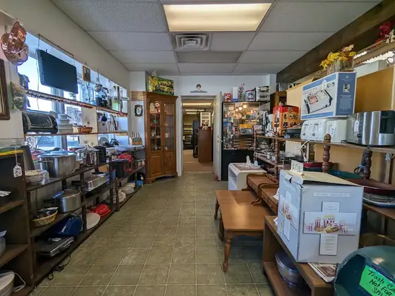 Bargain Hunters Thrift Shop in Blue Ridge Summit, PA