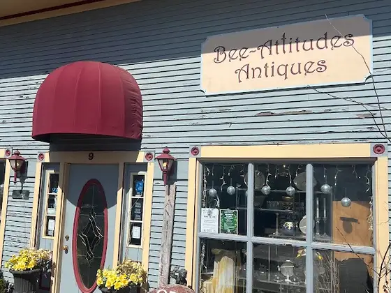 Bee-Attitudes Antiques