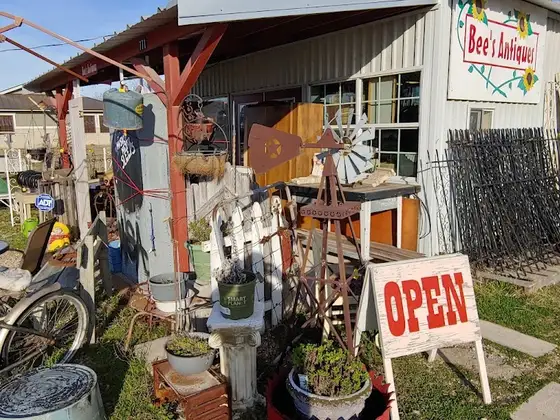 Bee's Antiques