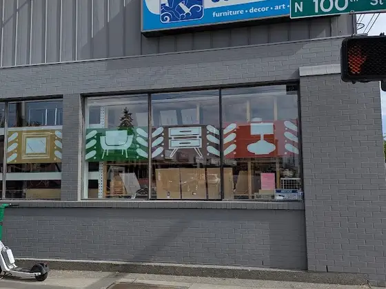 Big Whale Consignment