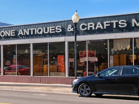 Blackstone Antiques & Crafts Mall