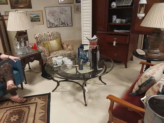 Bloomingdeals Fine Consignments