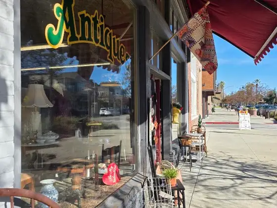 Bonita Antiques