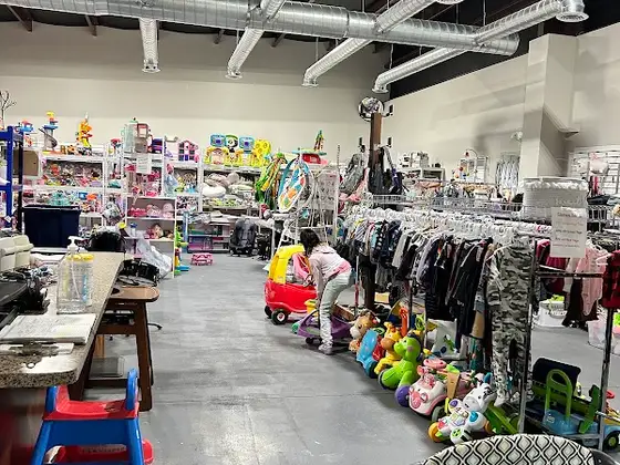 Butterflies & Bullfrogs Family Consignment