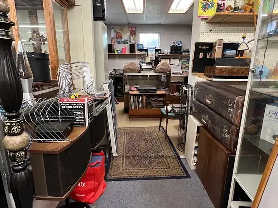Buzzard's Bay Antique Center