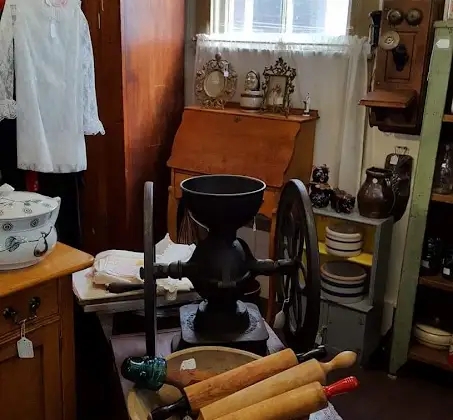 Canal House Antiques