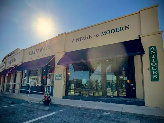 Castaways Vintage to Modern