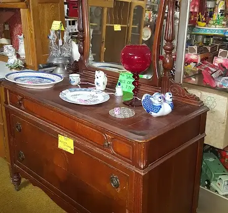 Castle Antiques