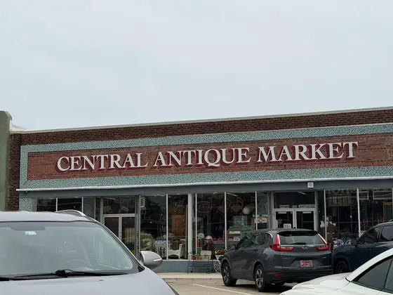 Central Antique Market
