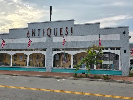 Charlotte's Web Antique Mall