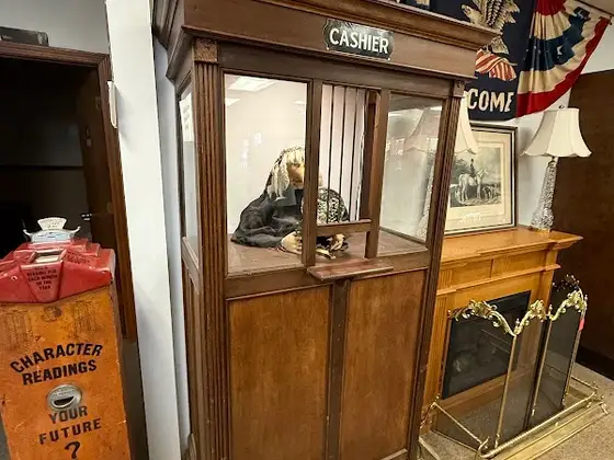 Collinsville Antiques
