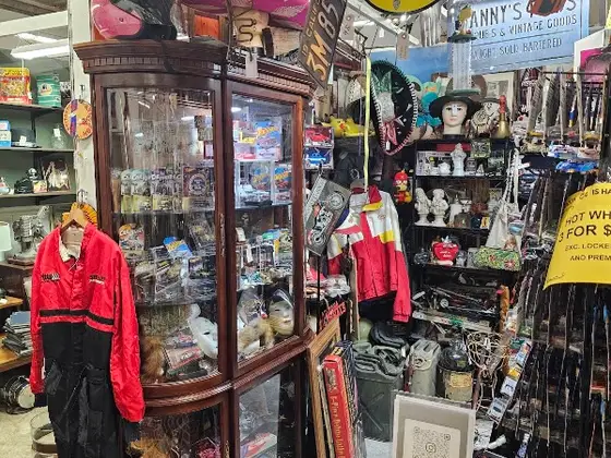 Country Antique Fair Mall