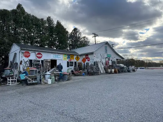 Country Loft Antiques