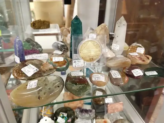 Dakota Plains Antiques & Collectibles