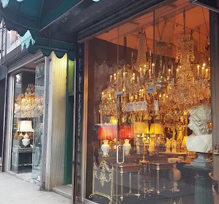 D&D Antique Gallery