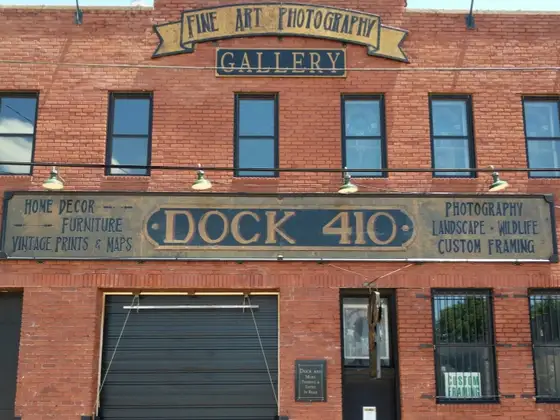 Dock 410
