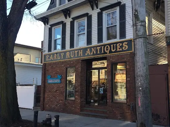 Early Ruth Art & Antiques
