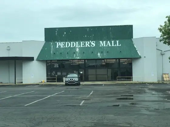 East Lexington Peddlers Mall