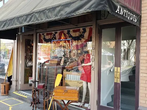 ECHO'S Antiques and Vintage