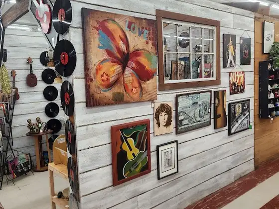 Everybody's Antiques