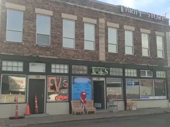 EV's Thrift in Dallas, TX