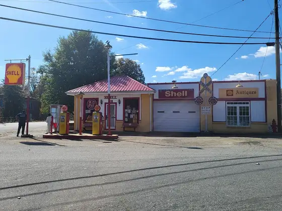 Fieldale Antiques