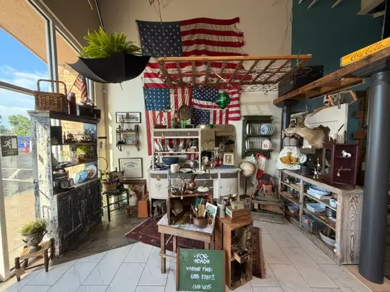 Finders Keepers Antiques in Oklahoma City, OK
